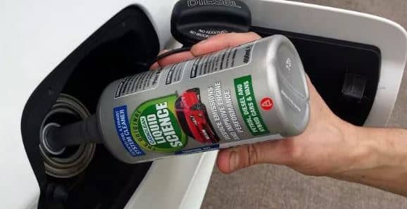 How to use a catalytic converter cleaner