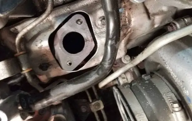 Remove Upper DPF Bolts